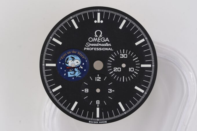 Omega Speedmaster Moonwatch Snoopy Dial 3578.51.00