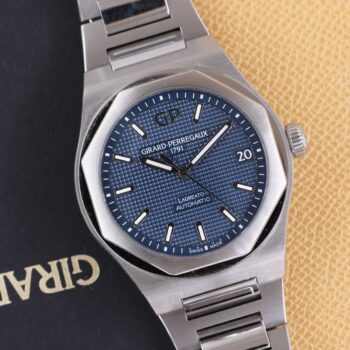 Girard Perregaux Laureato 81010-11-431-11A Blue Dial Full Set