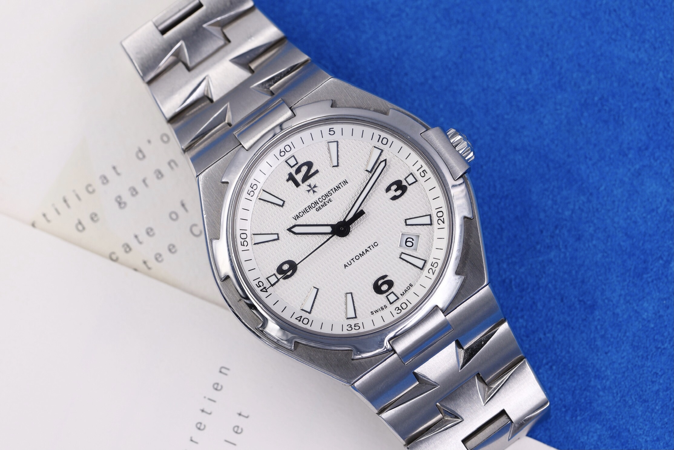 Vacheron Constantin Overseas 47040 Full Set + VC Service Vacheron Constantin Overseas 47040 Full Set + VC Service