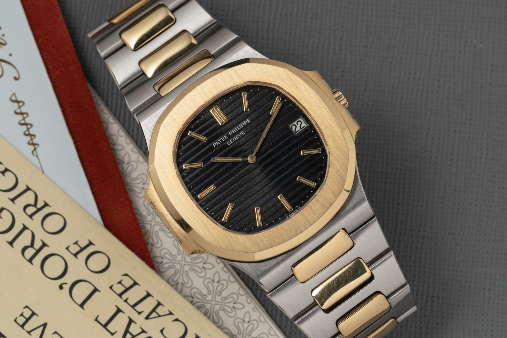 Patek Philippe 3700/001 Full Set Double Guarantee Gobbi 1987 Patek Philippe 3700/001 Full Set Double Guarantee Gobbi 1987