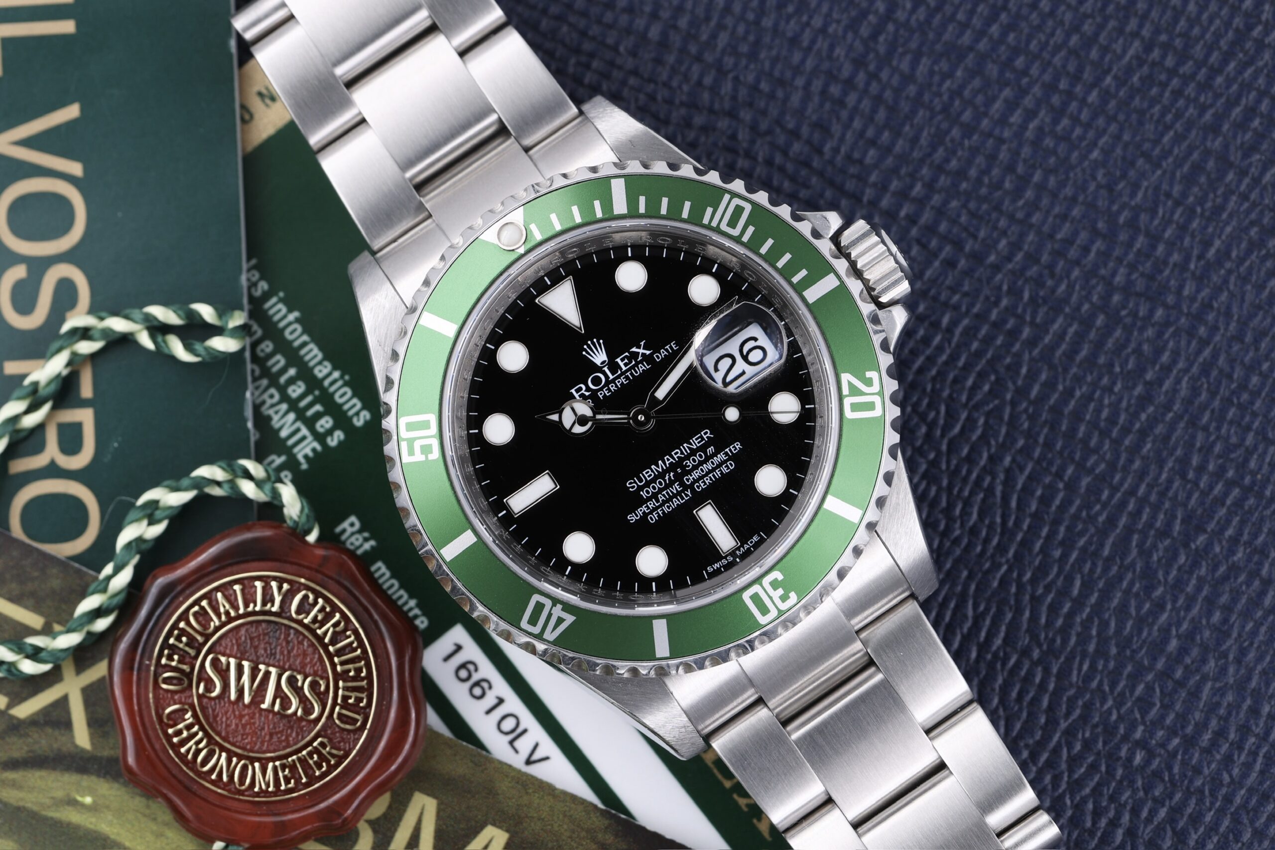 Rolex Submariner 16610LV Random Serial Full Set 2010 Rolex Submariner 16610LV Random Serial Full Set 2010